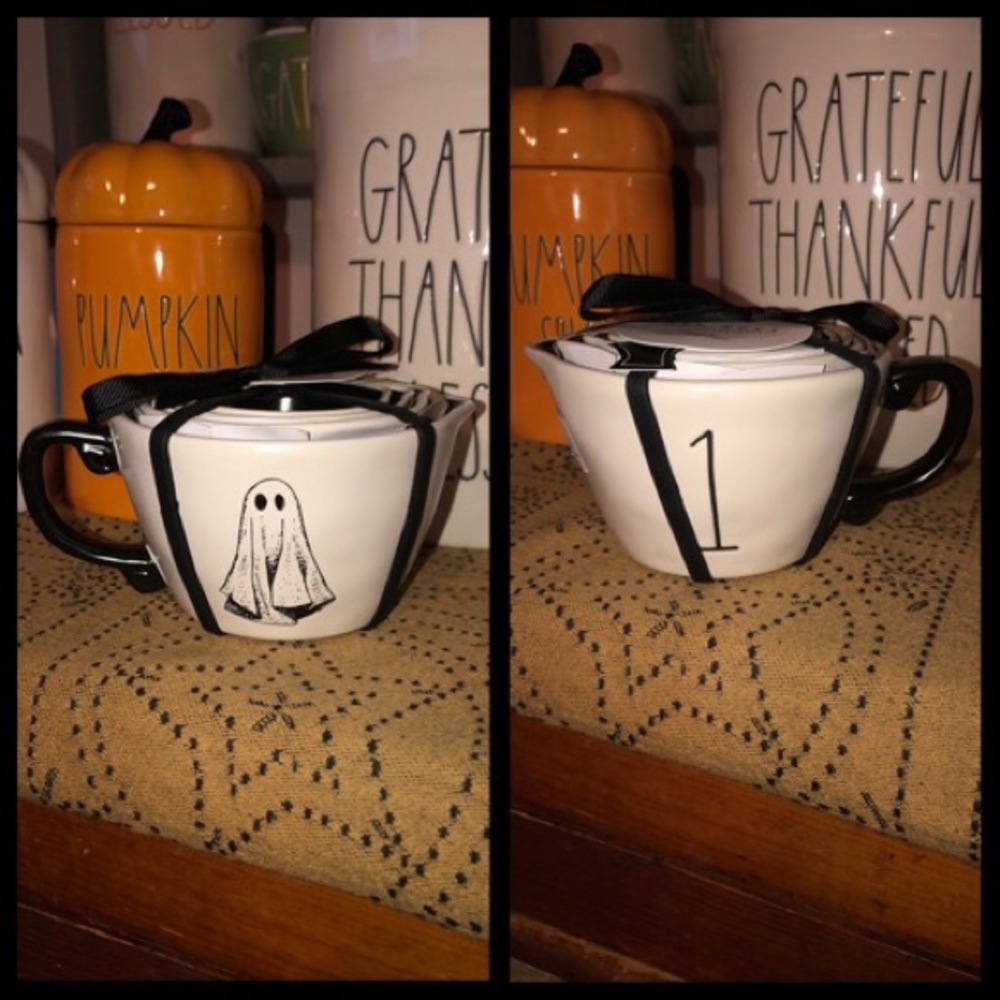 Rae Dunn Ghost Measuring Cups with Fancy Handle